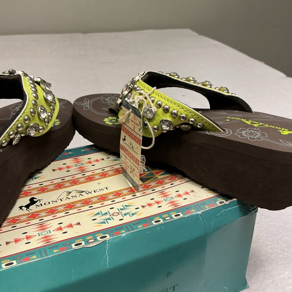 Montana West Women's Brown Flip Flops with Rhinestone Detail Size 7 NWT . 3431 - Picture 7 of 9